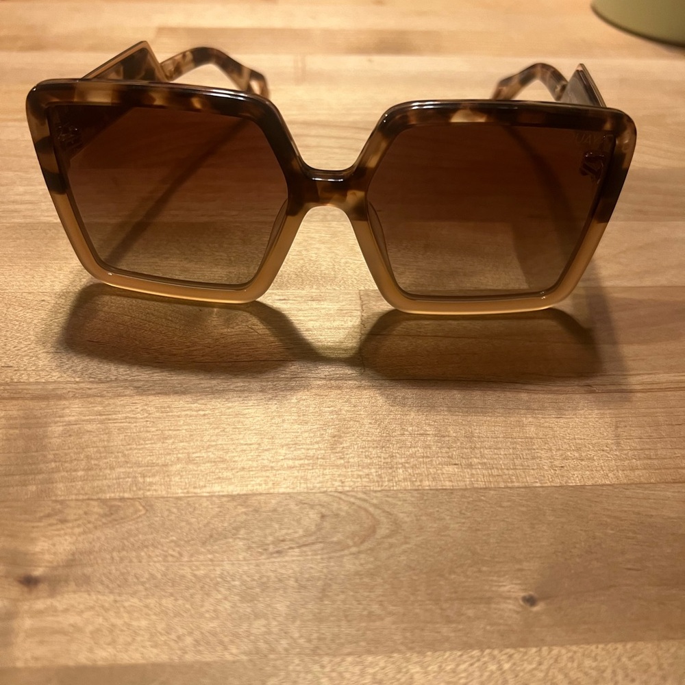 Quay Australia Almost Ready Polarized Sunglasses, tortoise/nude